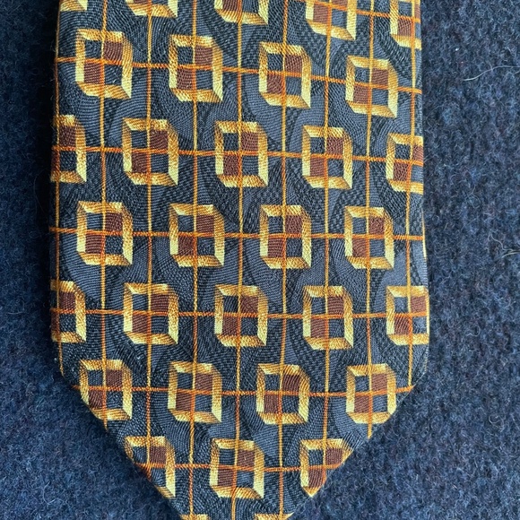100% Silk Neck Tie - Picture 3 of 6